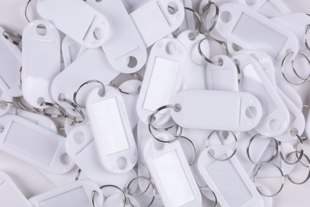 Zawieszki na klucze Q-CONNECT, 50x22mm, 100 szt., białe